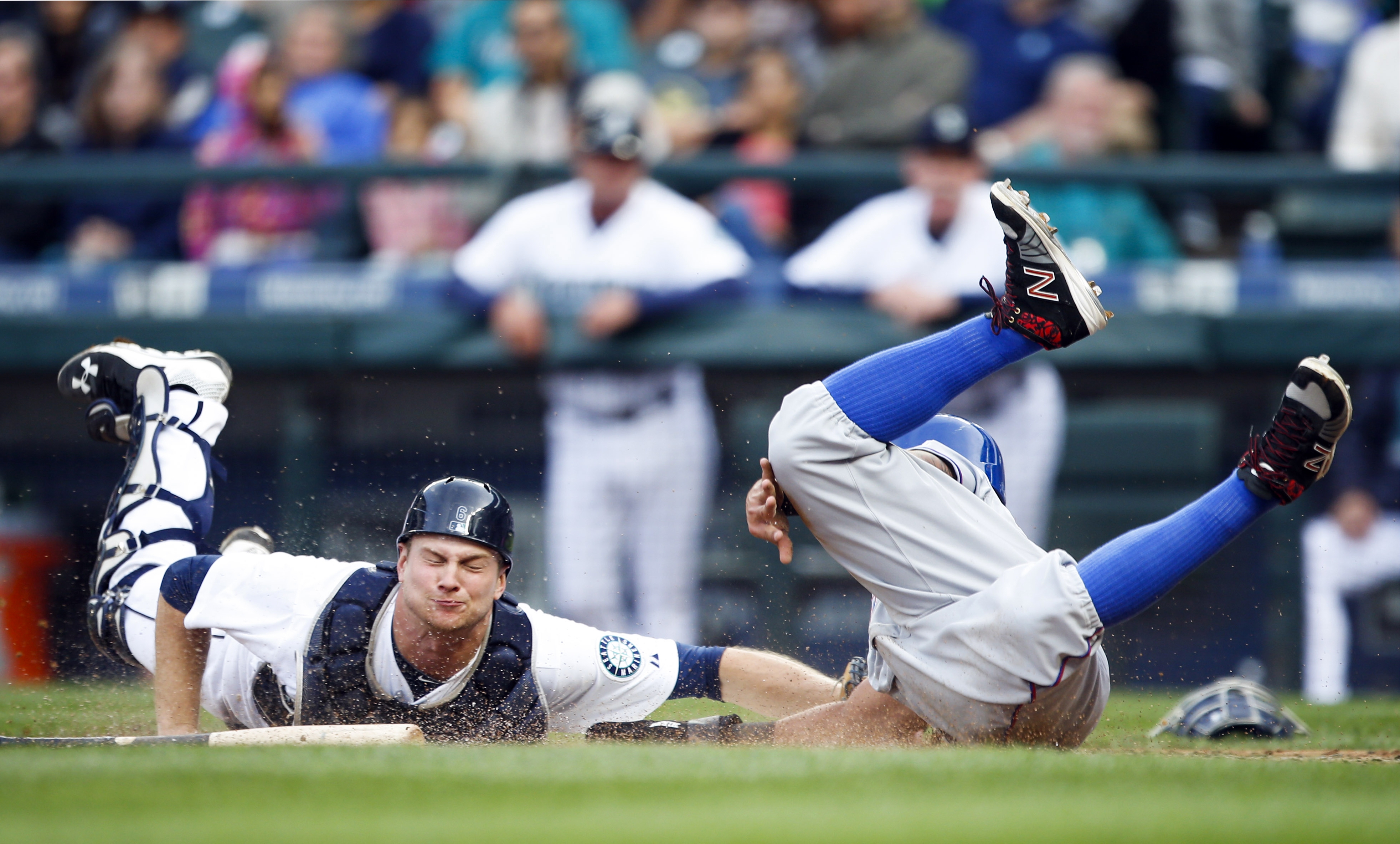 Beltre's 2-run single helps Rangers beat Mariners 3-0