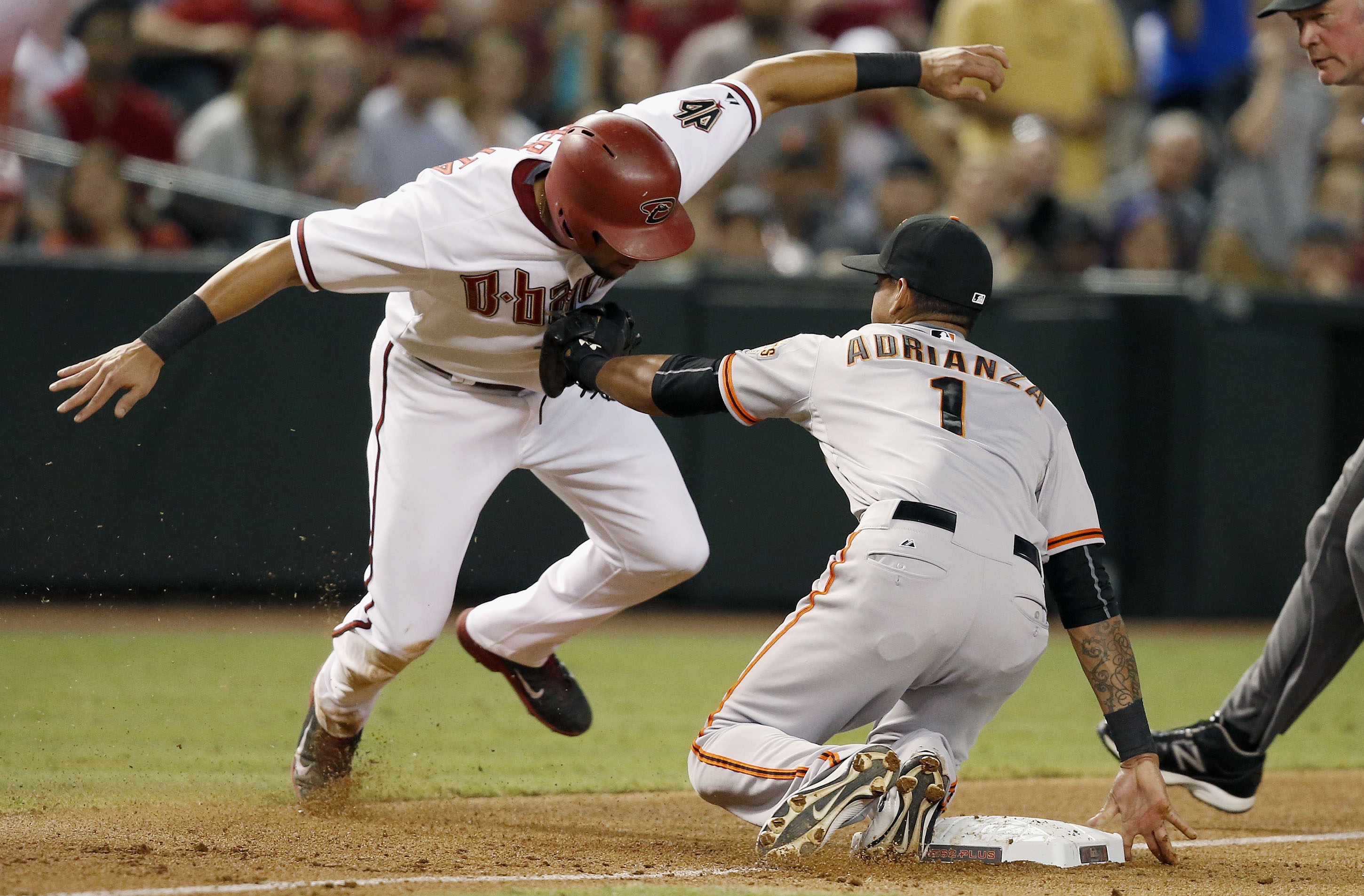 Hudson leads Giants to 6-2 win over Diamondbacks