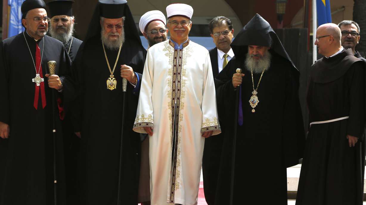 Cyprus' Christian, Muslim leaders offer peace talks support