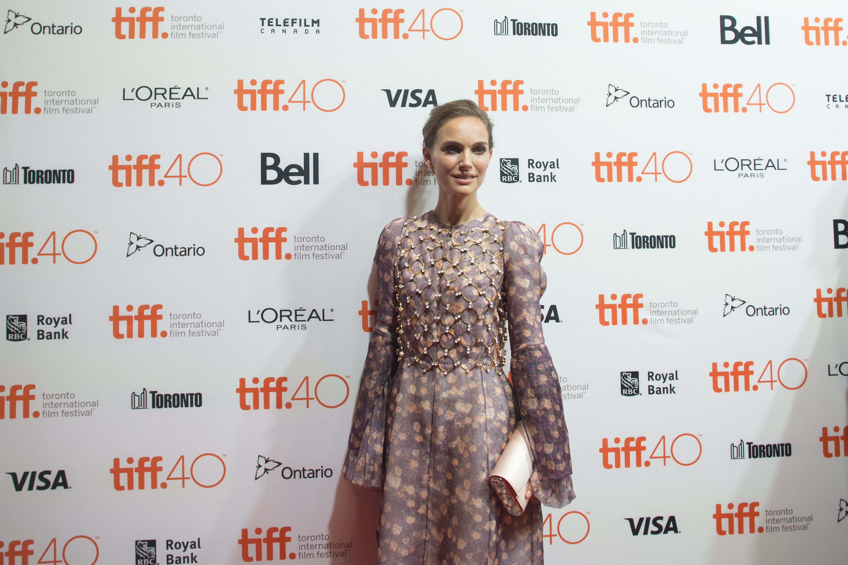 Moore, Gyllenhaal kick off 40th Toronto Film Festival