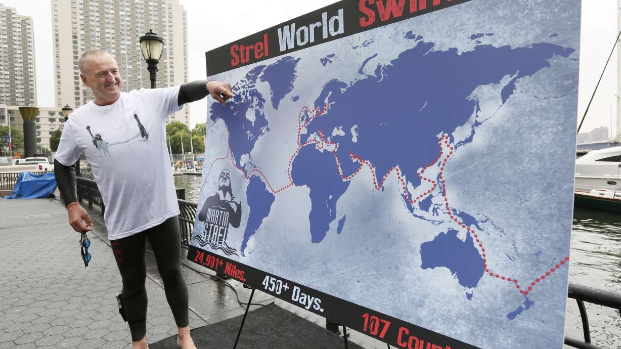 Man swims 2 miles from Statue of Liberty to New York City