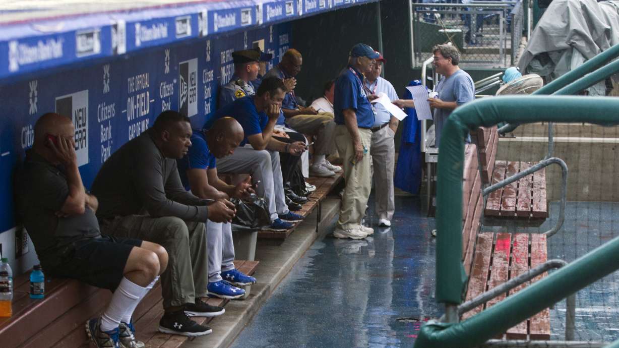 Cubs-Phillies rained out, doubleheader Friday