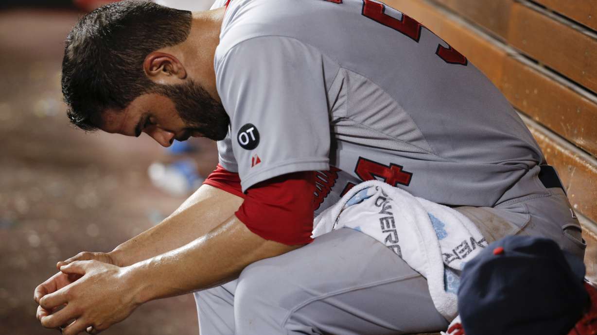 Frazier and Phillips HR, Reds hand Cards 4th loss in 5 games