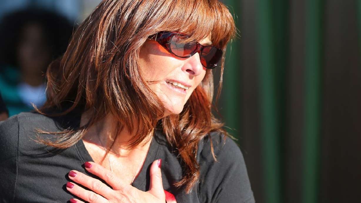 Hunt family claims former attorney agreed to $900K settlement without their consent