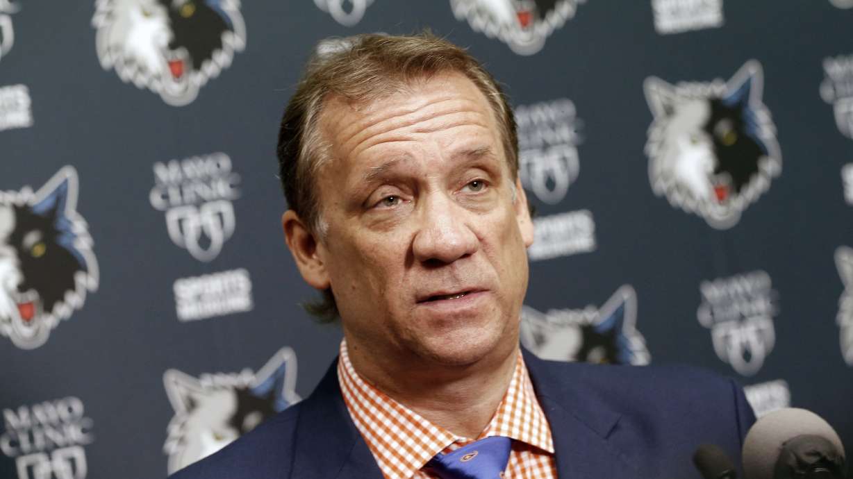 Timberwolves coach Saunders hospitalized in cancer treatment