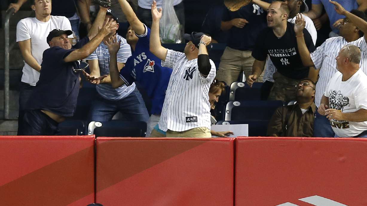 Fan stable and alert after fainting at Yankees game