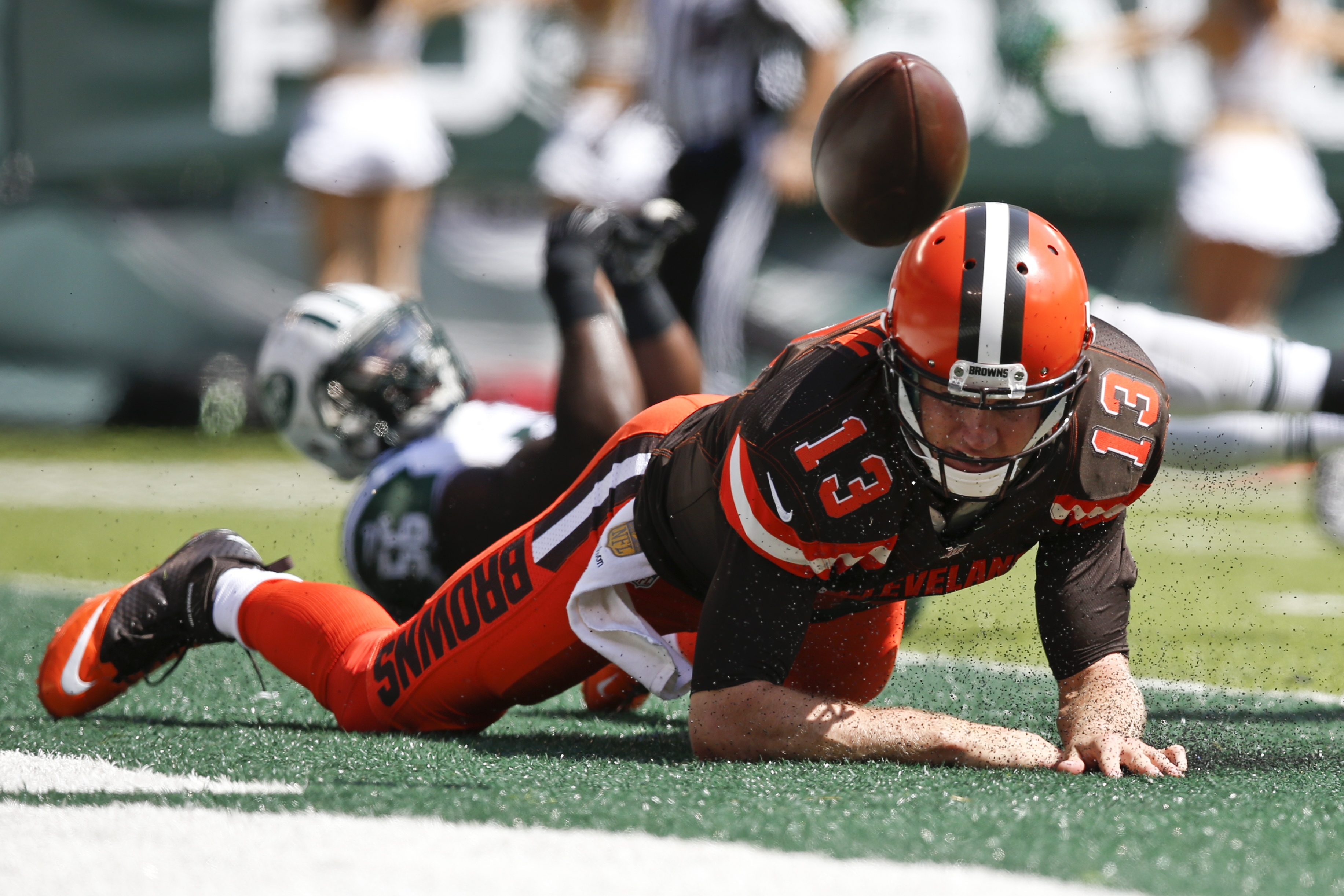 Browns preparing to start Manziel; McCown has concussion