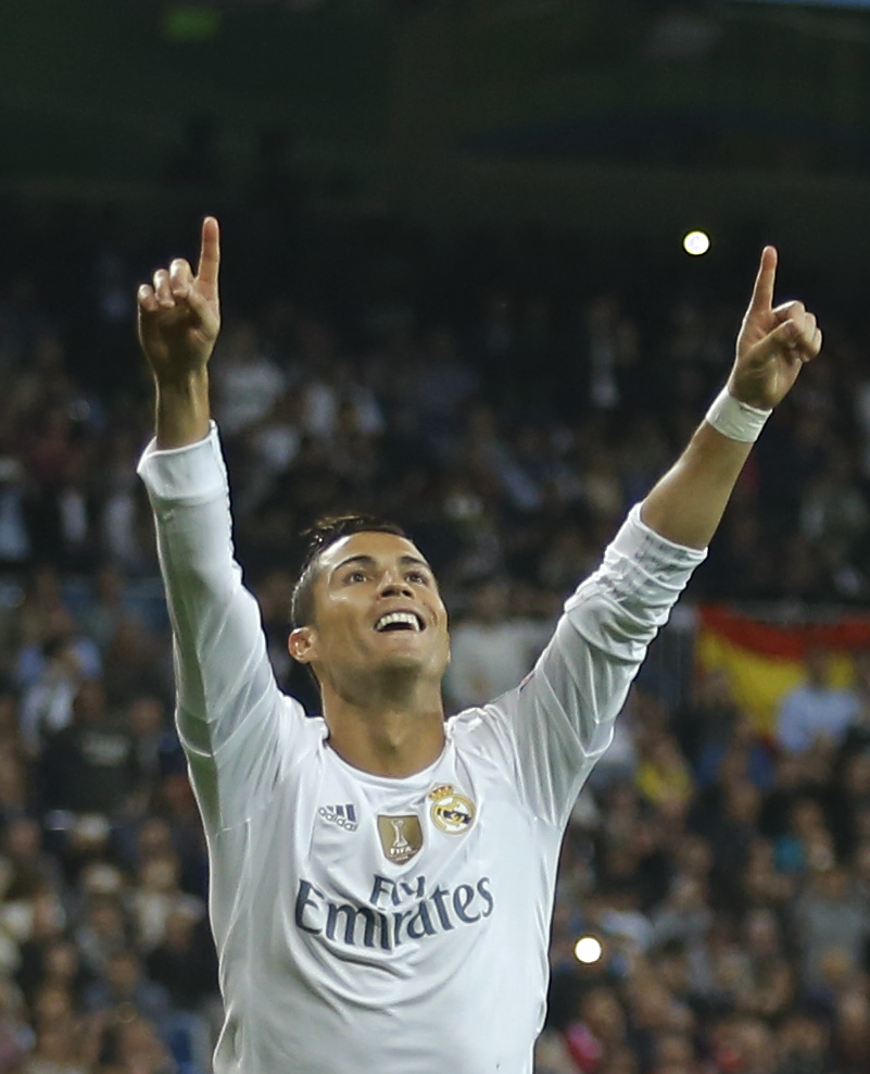 Ronaldo scores hat trick as Real Madrid beats Shakhtar 4-0