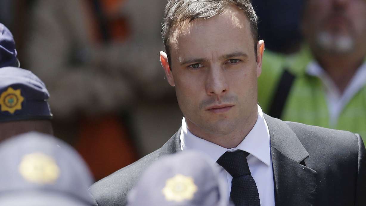 Pistorius' parole review hearing postponed for 2 weeks