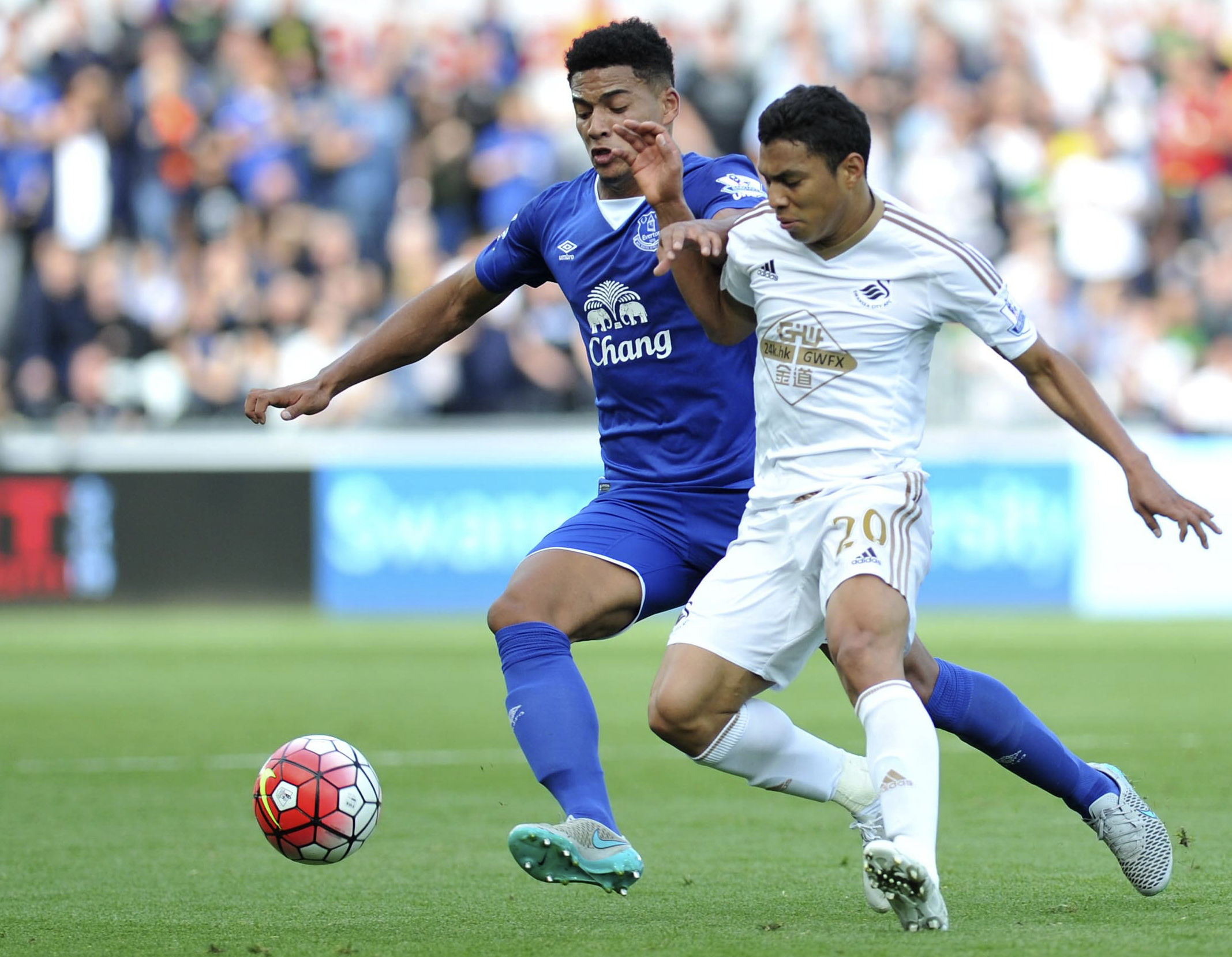 Everton and Swansea draw 0-0 at the Liberty Stadium