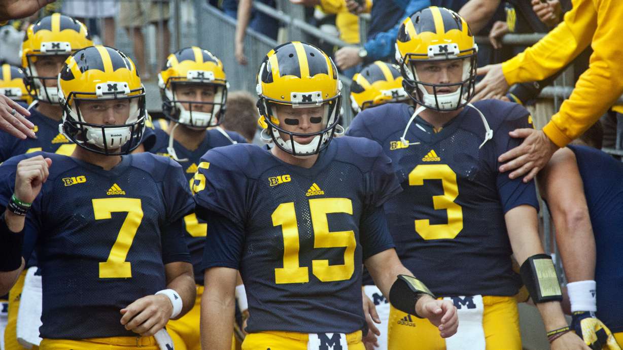 Michigan beats UNLV 28-7; 2nd straight win under Harbaugh
