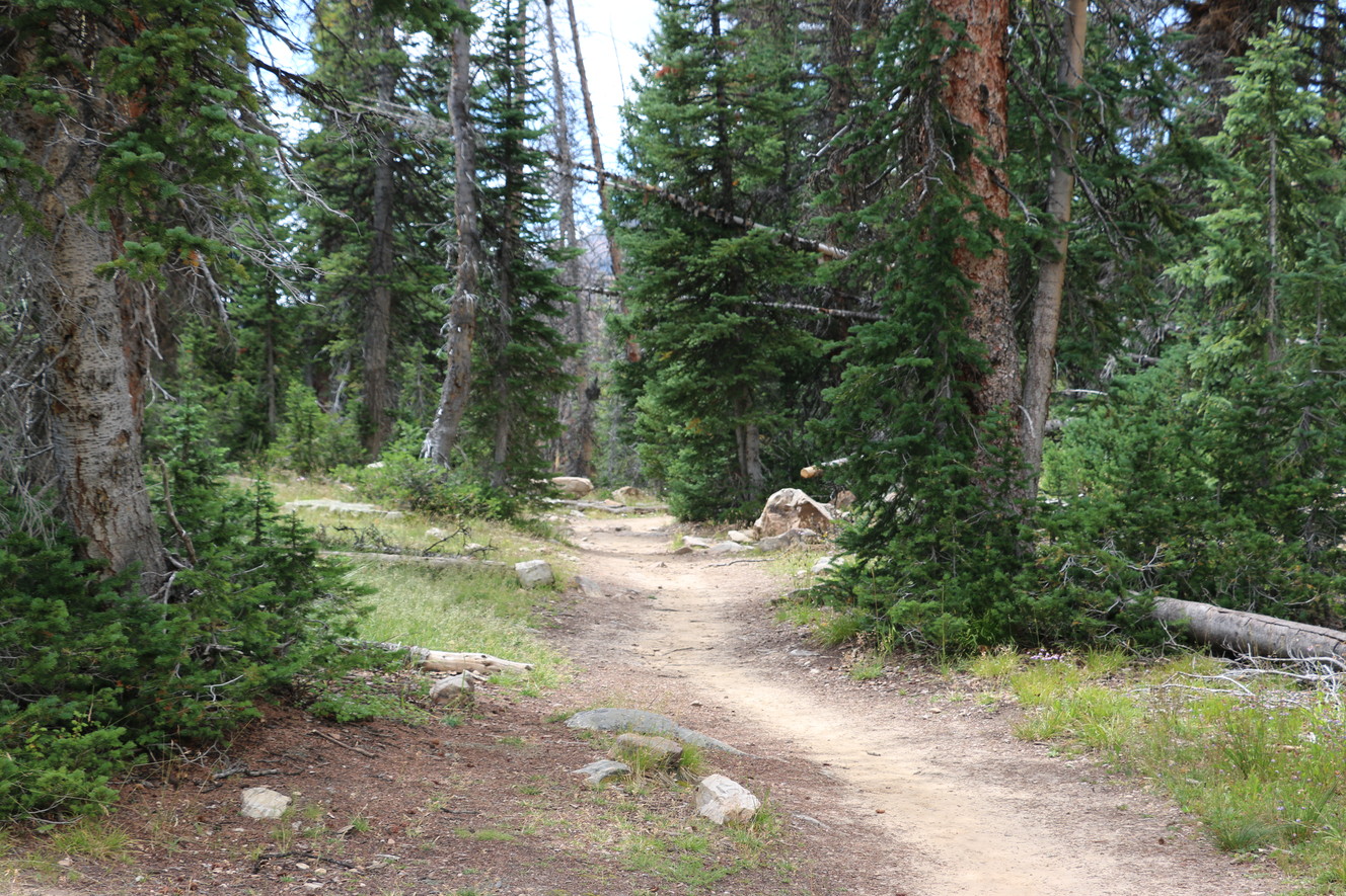 Long Lake hike offers gorgeous scenery, views of clear-water lake | KSL.com