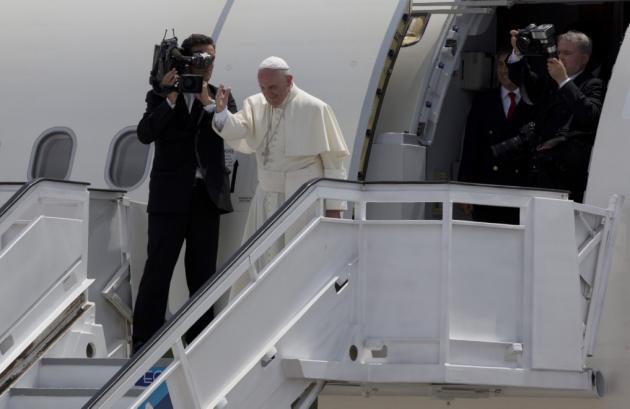 Papa Francisco deja Cuba y va rumbo a EEUU