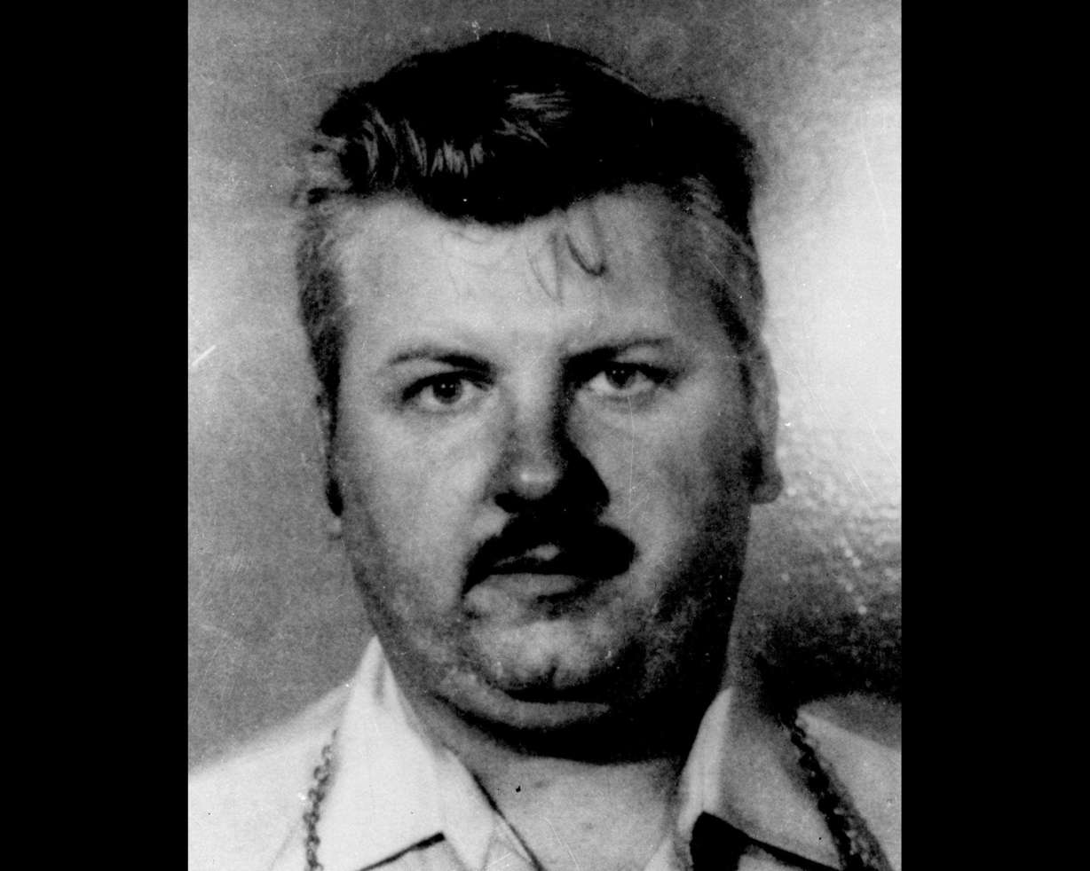 This 1978 file photo shows serial killer John Wayne Gacy. An effort to identify the remains of young men murdered by Gacy in the 1970s has led to a break in an unrelated case of a previously unidentified teenager found shot to death in San Francisco 36 years ago. (Photo: AP Photo/File)