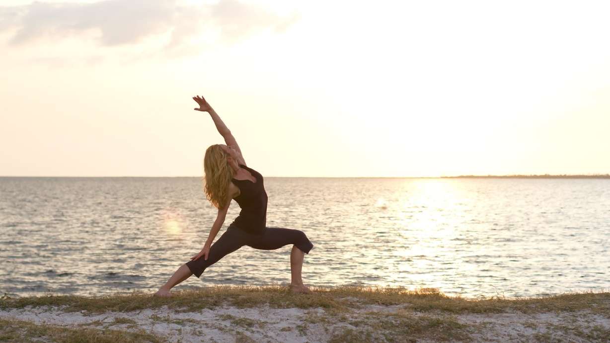5-minute morning yoga to seize the day