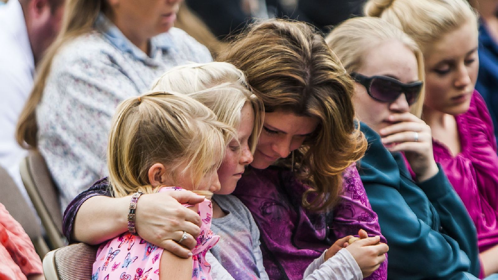 Community honors 10 children, 3 moms killed in Hildale floods | KSL.com