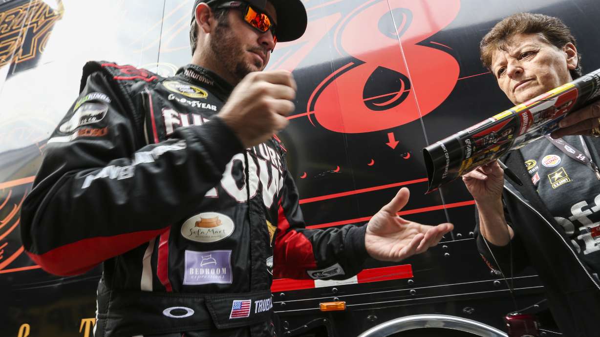 Truex earns extension with Furniture Row, jumps to Toyota