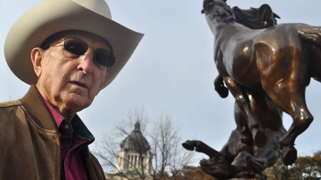 Former South Dakota Gov. Walter Dale Miller dies