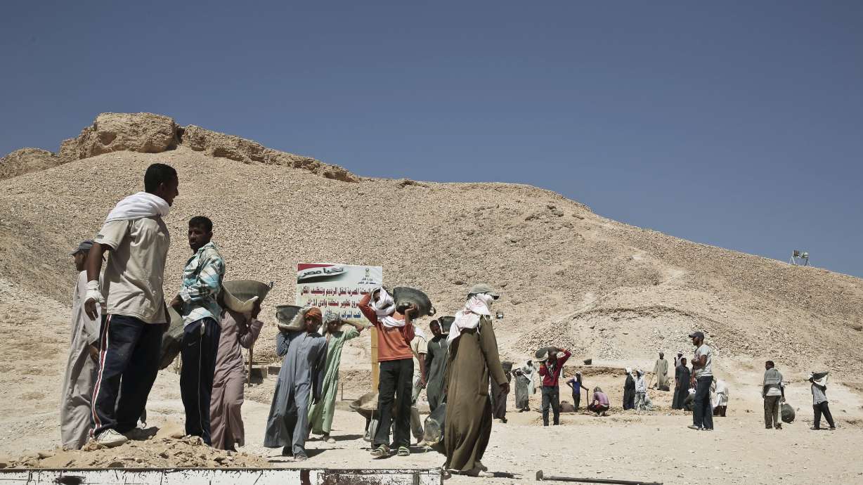 Egypt pledges fast work amid search for Nefertiti's tomb