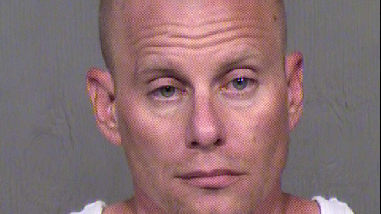 Man arrested in freeway shooting in Phoenix suburb