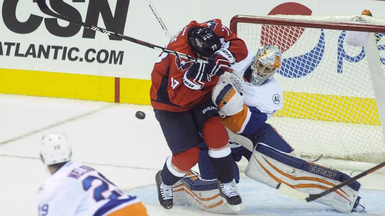Alex Ovechkin scores twice, Capitals beat Islanders 6-2