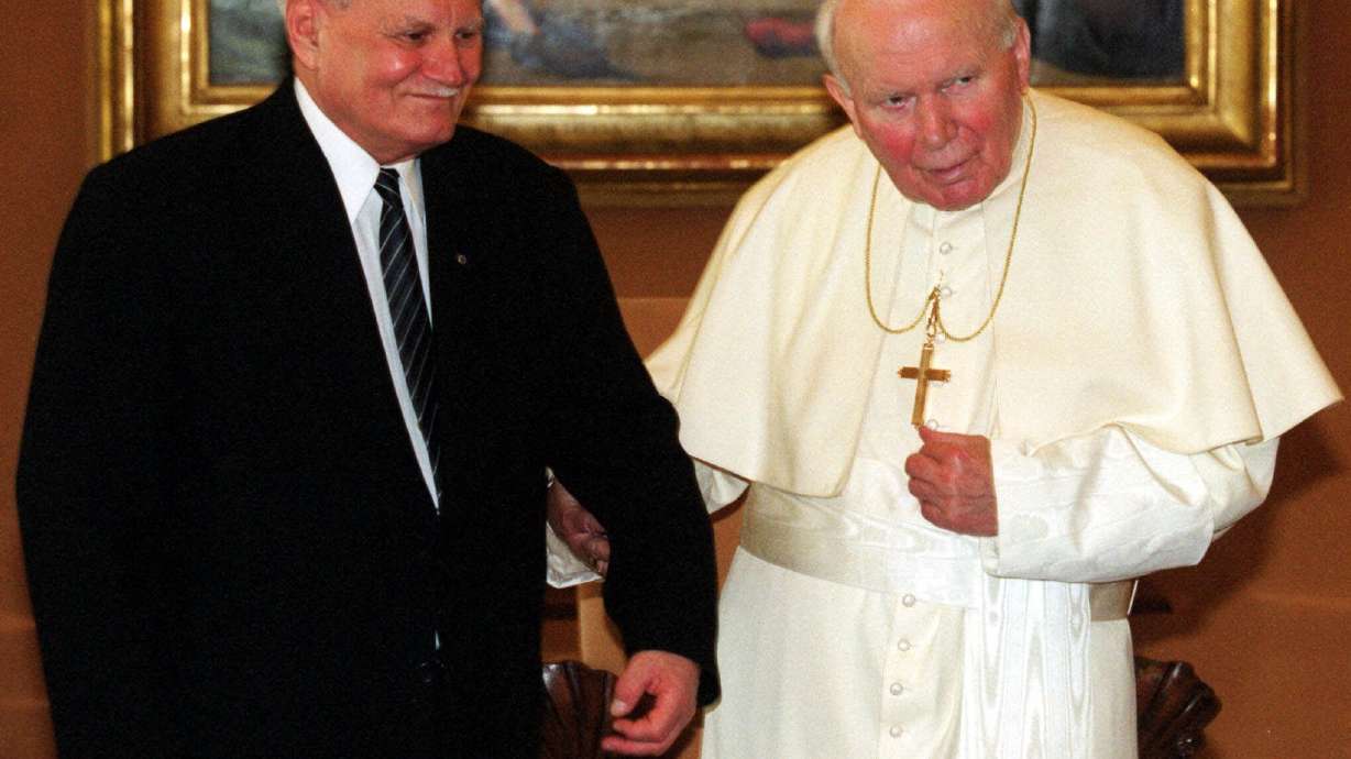 Arpad Goncz, Hungary's 1st post-communist president, dies