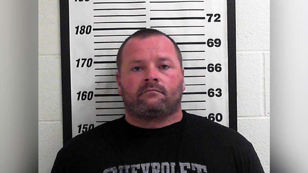 Clinton man sent to prison for molesting neighborhood girls