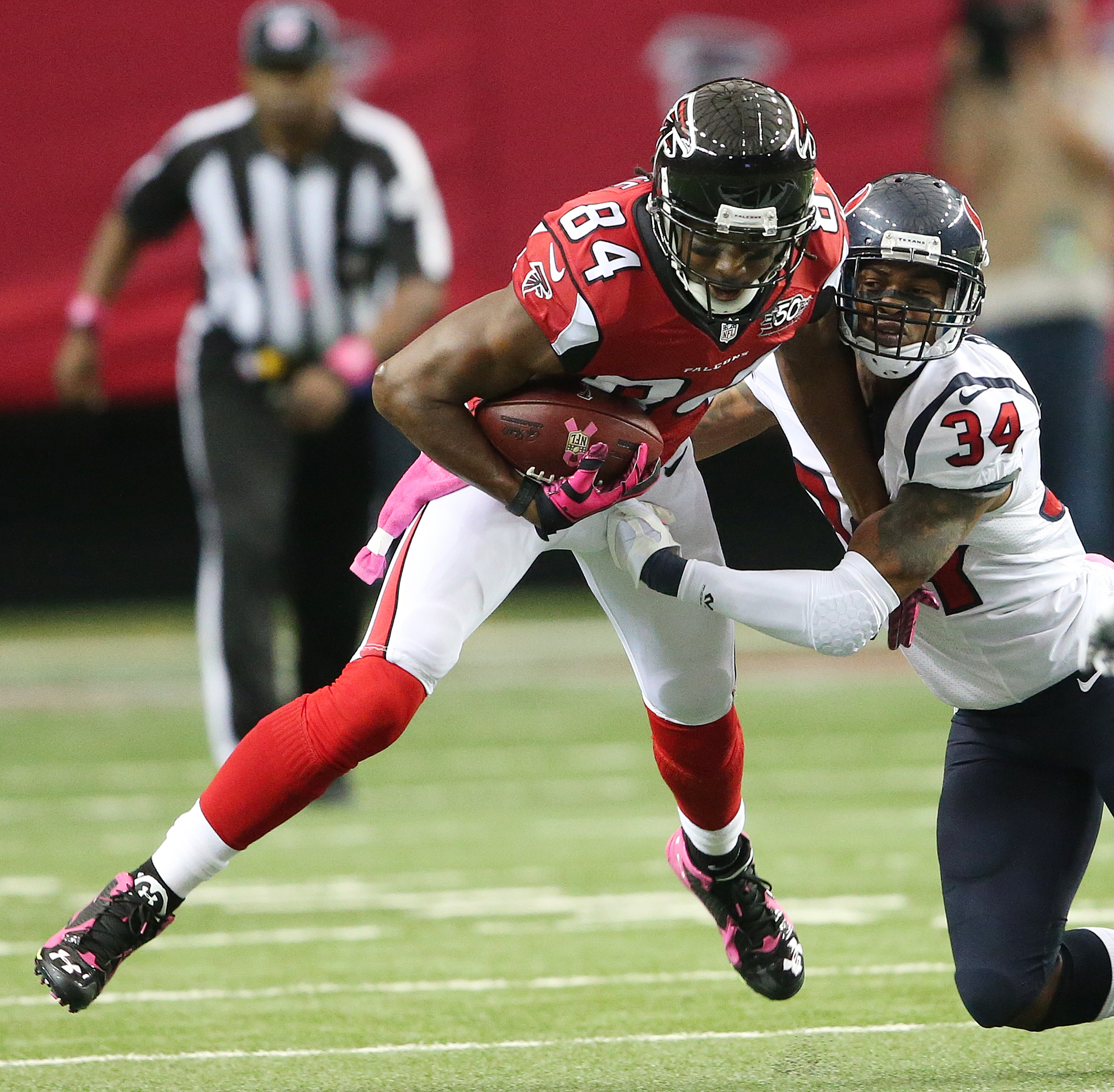 Falcons downplay White's complaints about lack of passes