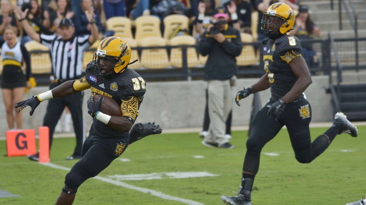 Kennesaw State rolls past Point University 56-17