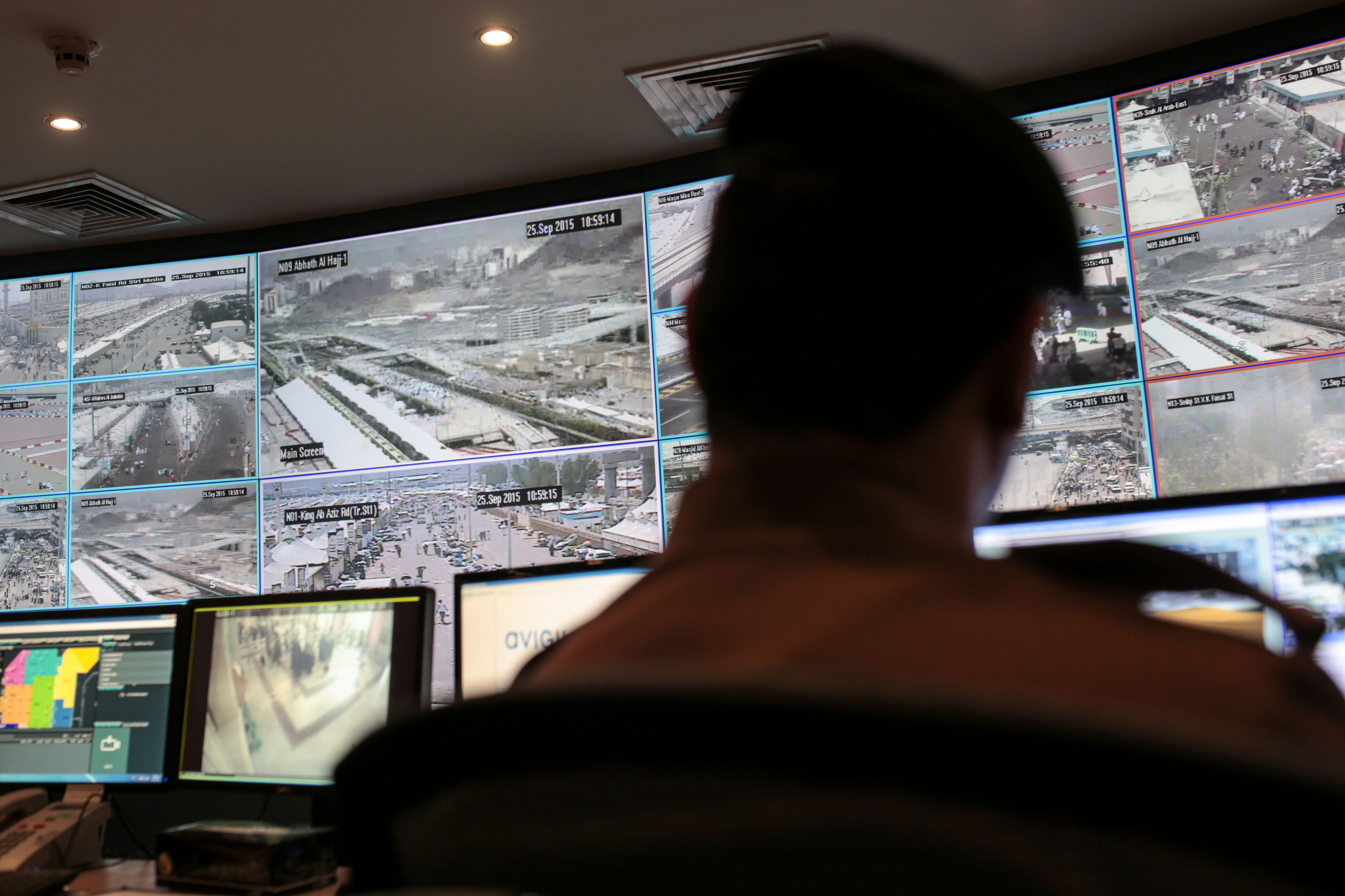 AP Exclusive: Prince says Saudi will stay in charge of hajj
