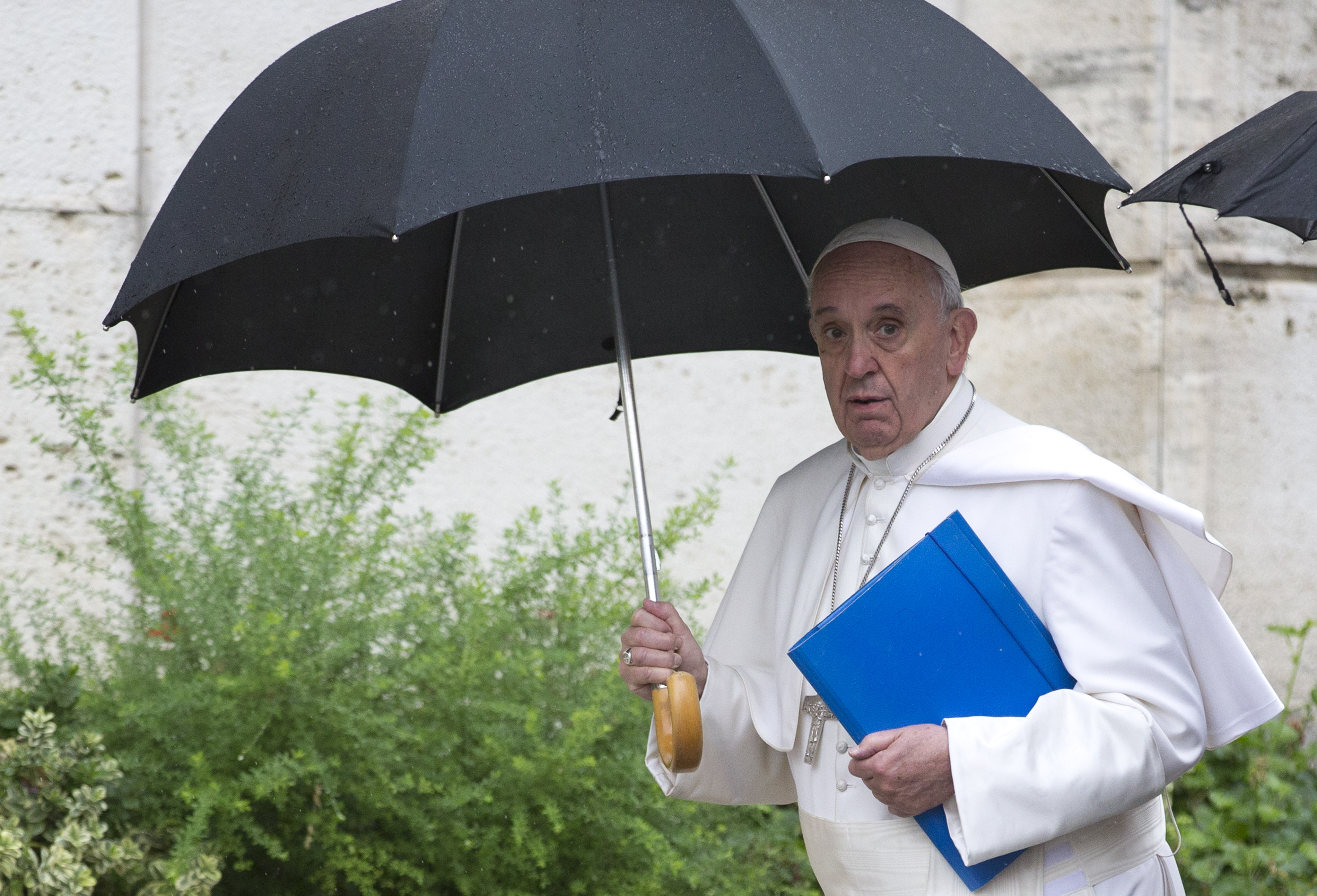 Vatican family synod takes new twist with disputed letter