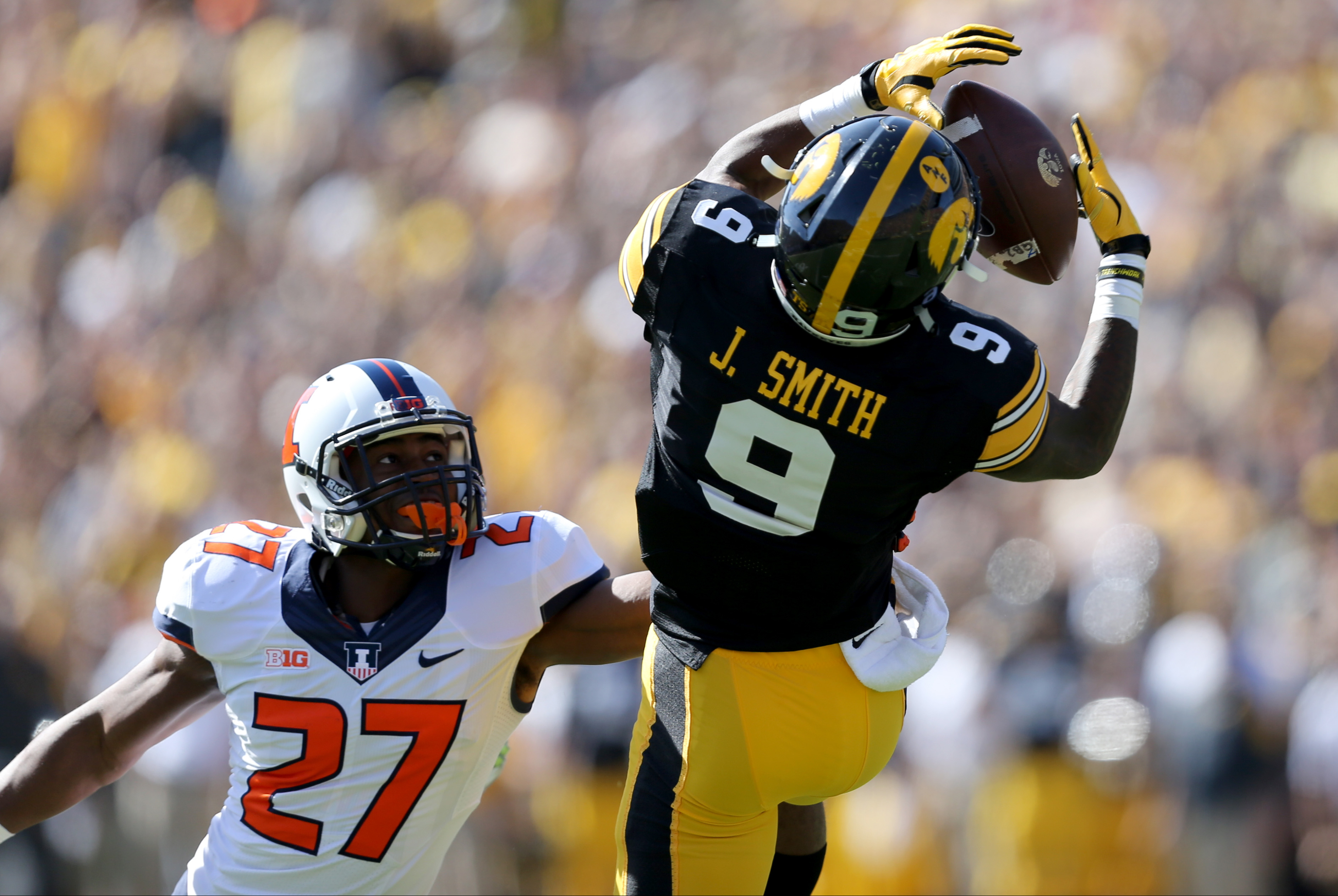 No. 17 Iowa loses DE Drew Ott for season with knee injury