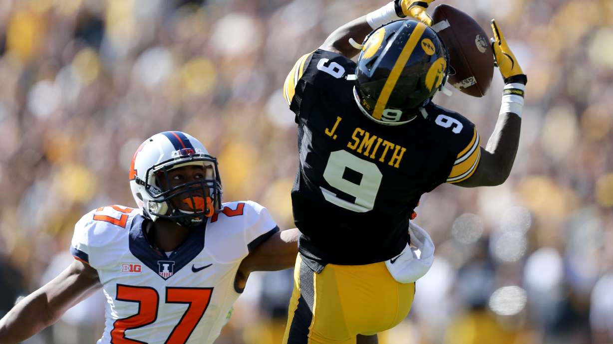 No. 17 Iowa loses DE Drew Ott for season with knee injury