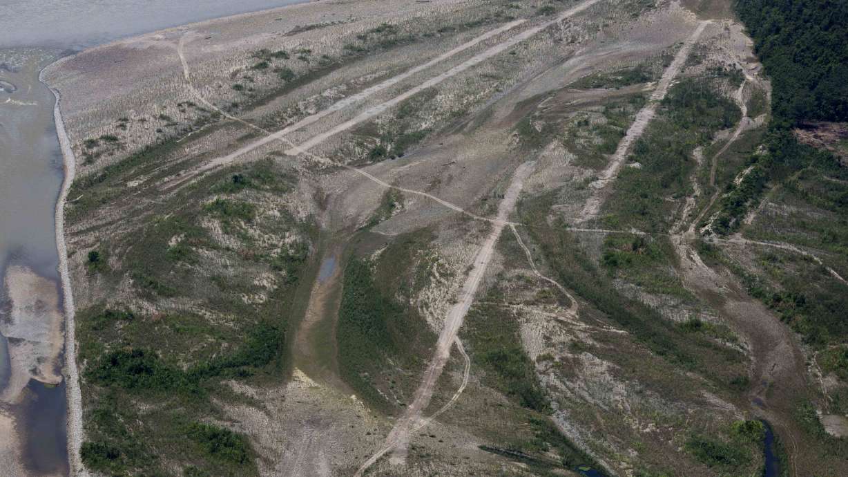 Peru military fails to act as narco planes fly freely