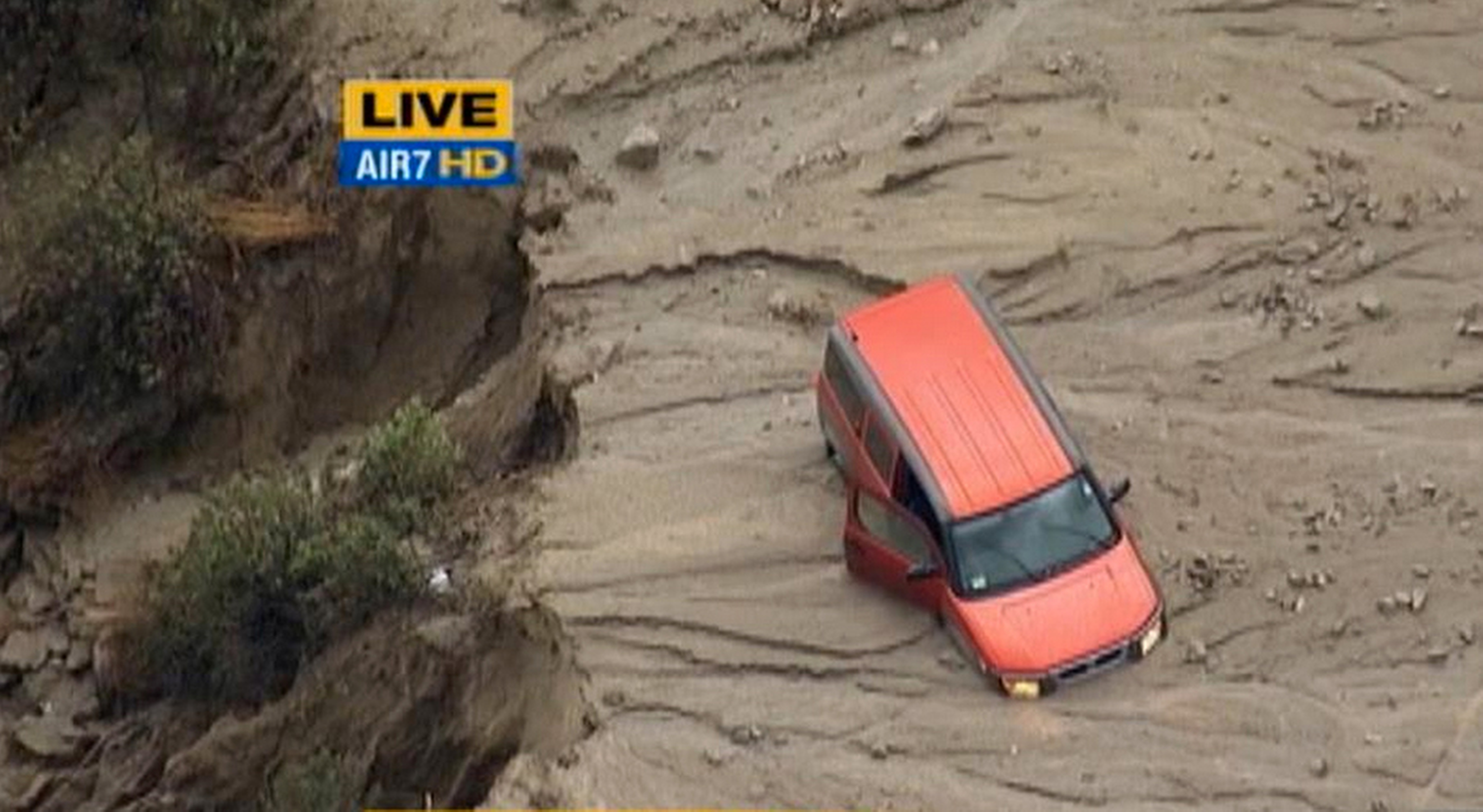 The Latest: Southern California storm causes flash flooding