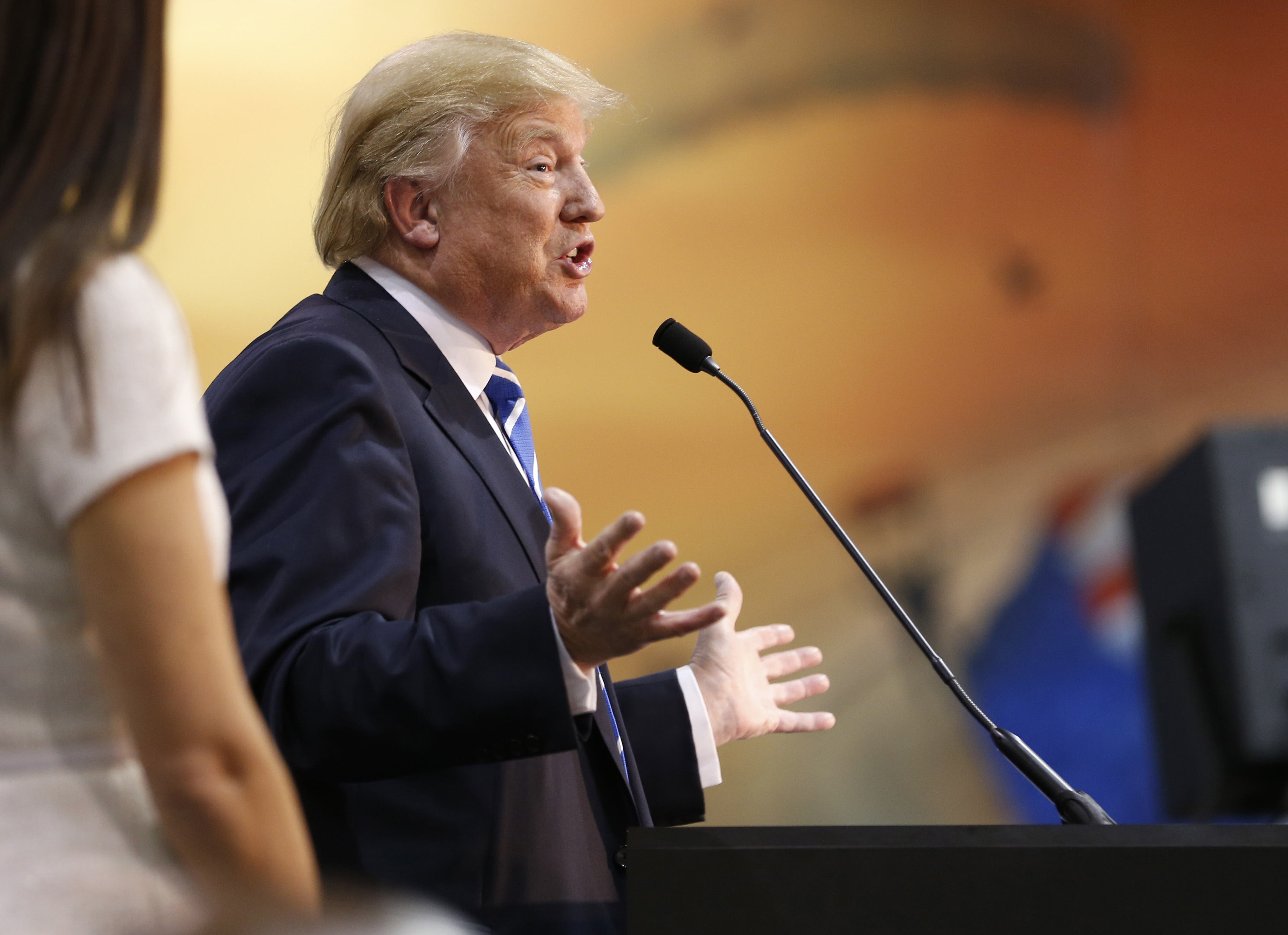 Republican Trump returns to Massachusetts for campaign rally