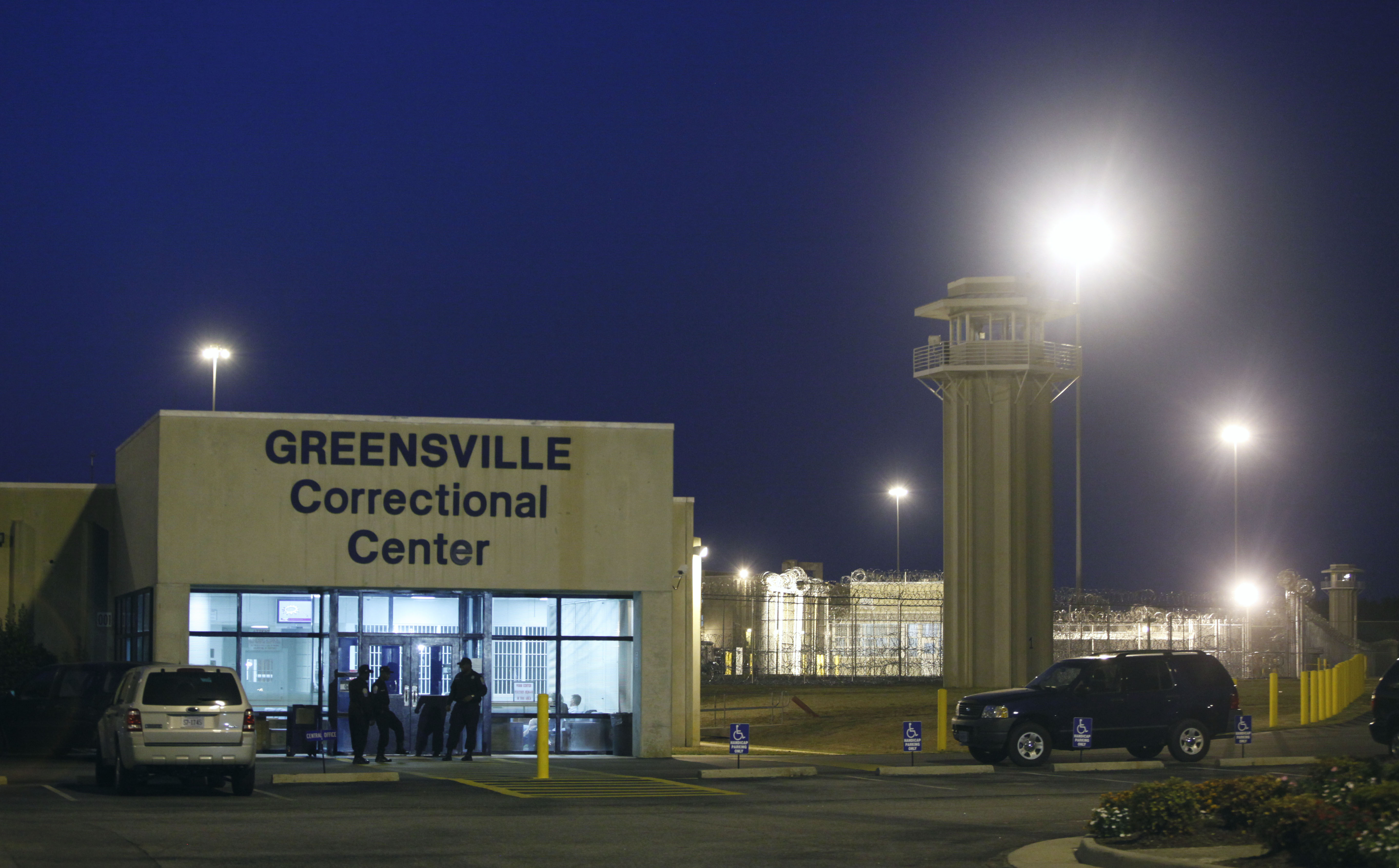 Virginia quietly grants death row inmates new privileges