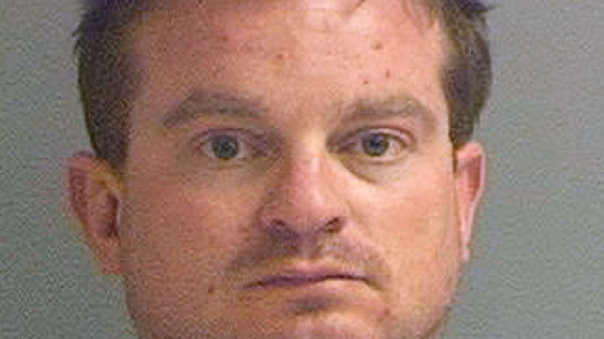 Lawmaker who pleaded to fraud is booked, released from jail