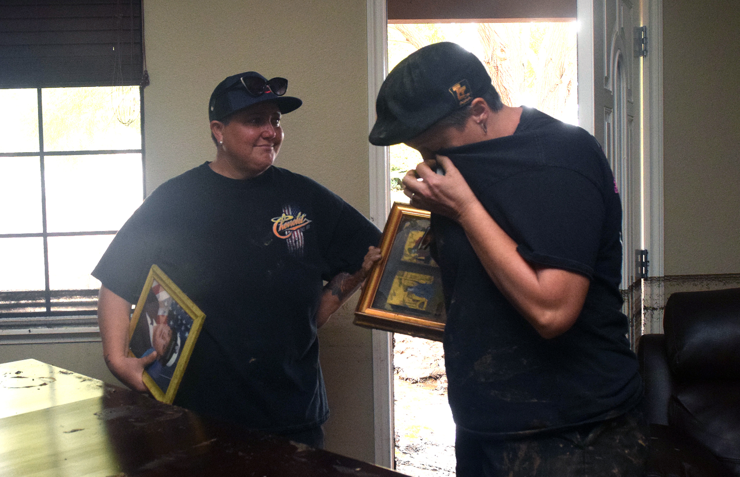 The Latest: Los Angeles mud clean-up could take months