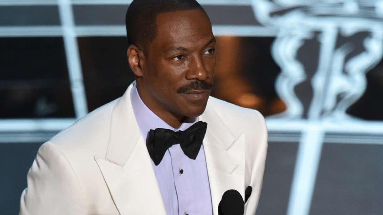 Eddie Murphy receives top US humor prize at Kennedy Center