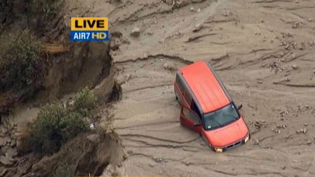 Roads reopen, most stuck vehicles freed from California mud