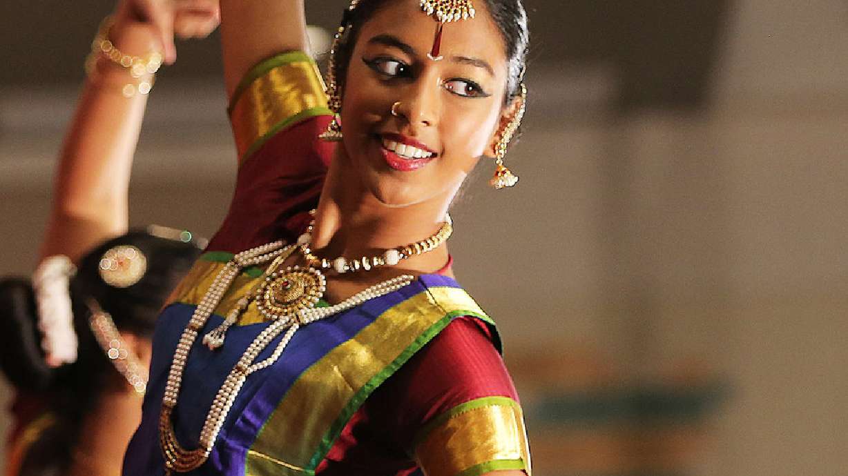 Bengali community celebrates Durga Puja festival