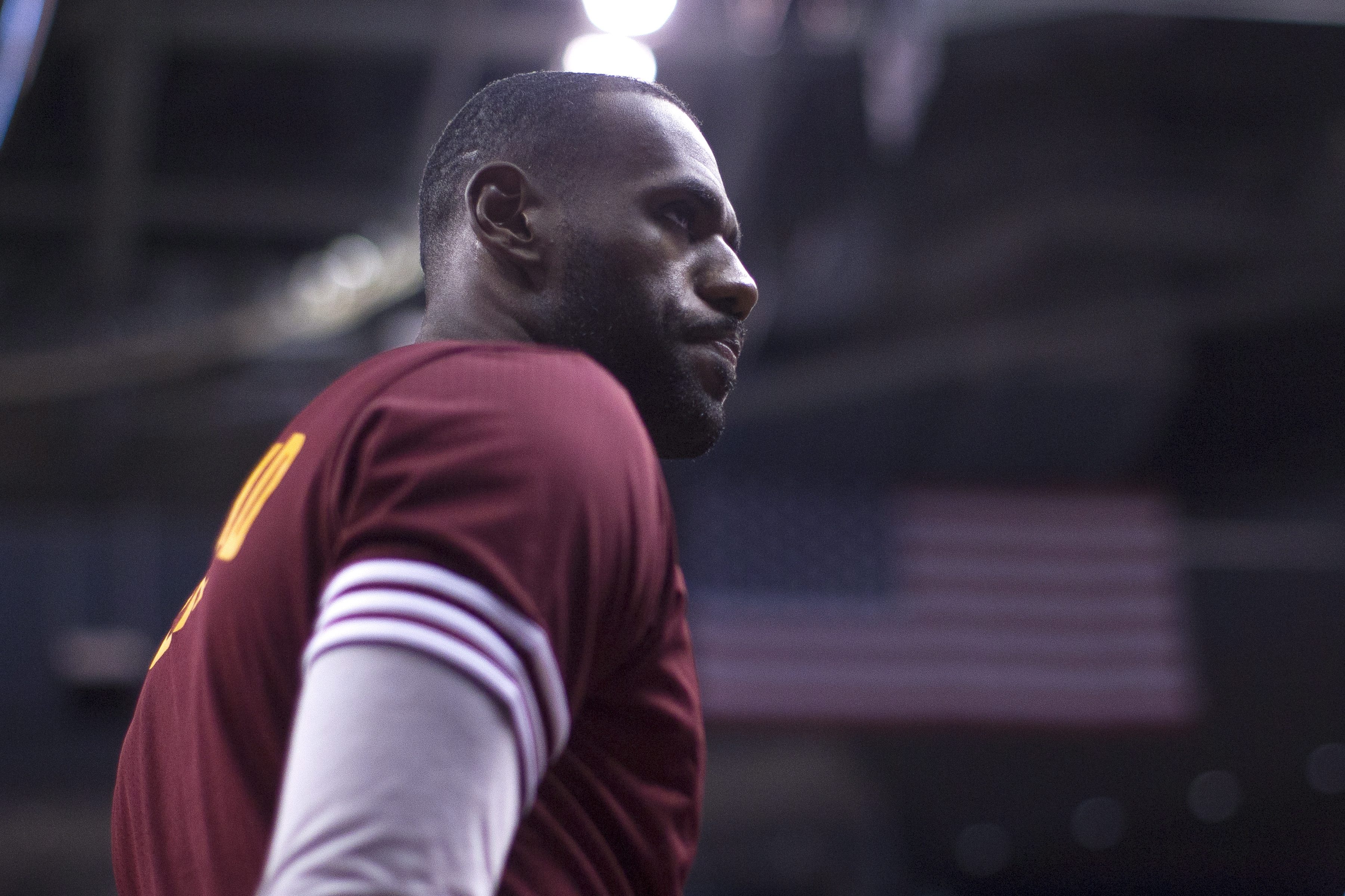 James sits out Cavs' preseason finale, get ready for opener