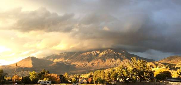 Man hospitalized after falling while hiking Mount Timpanogos