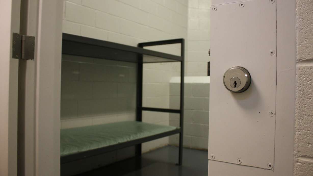 Report: Jail guard was upset attorney knew of inmate death