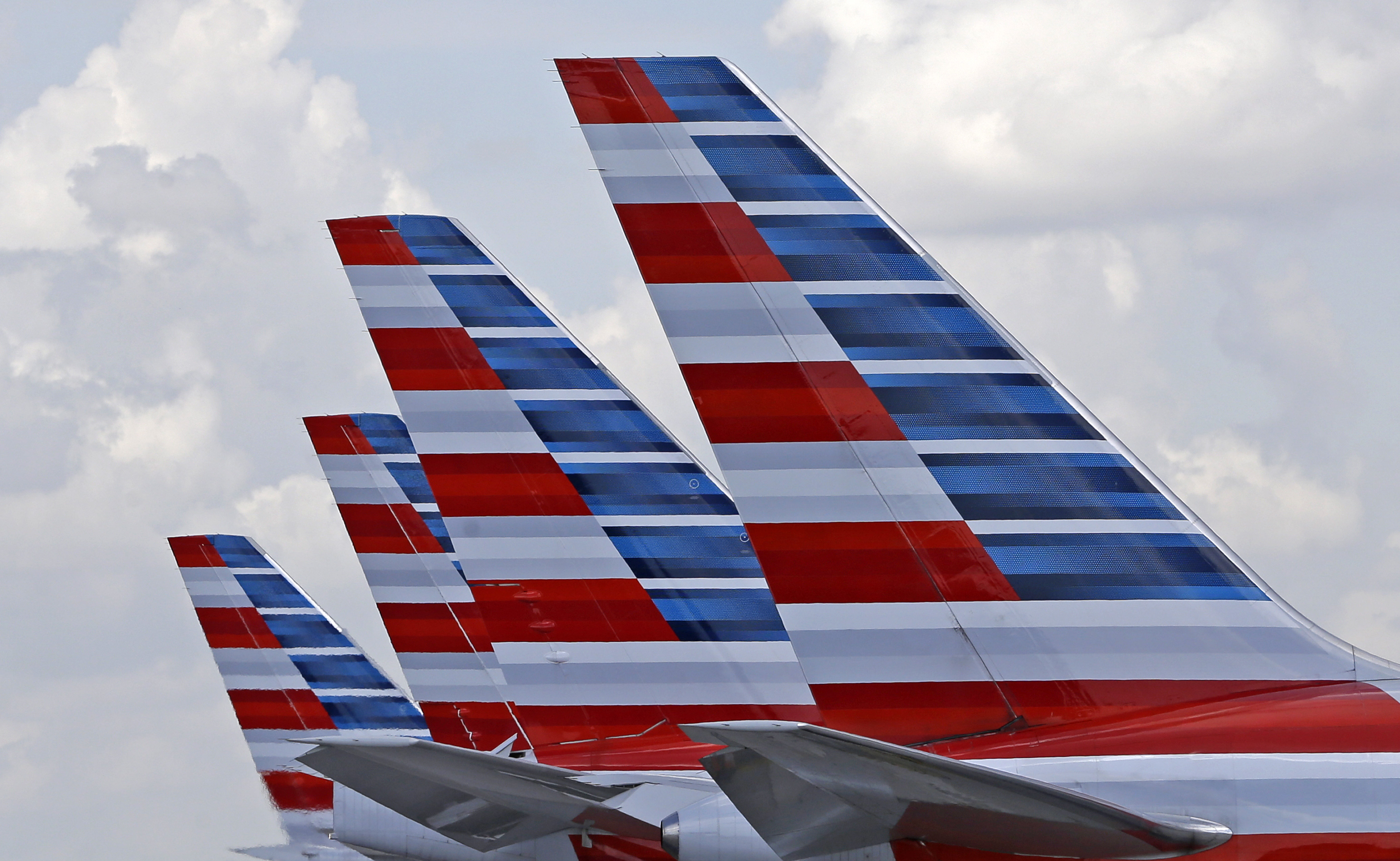 American Airlines 3Q profit soars on cheaper jet fuel