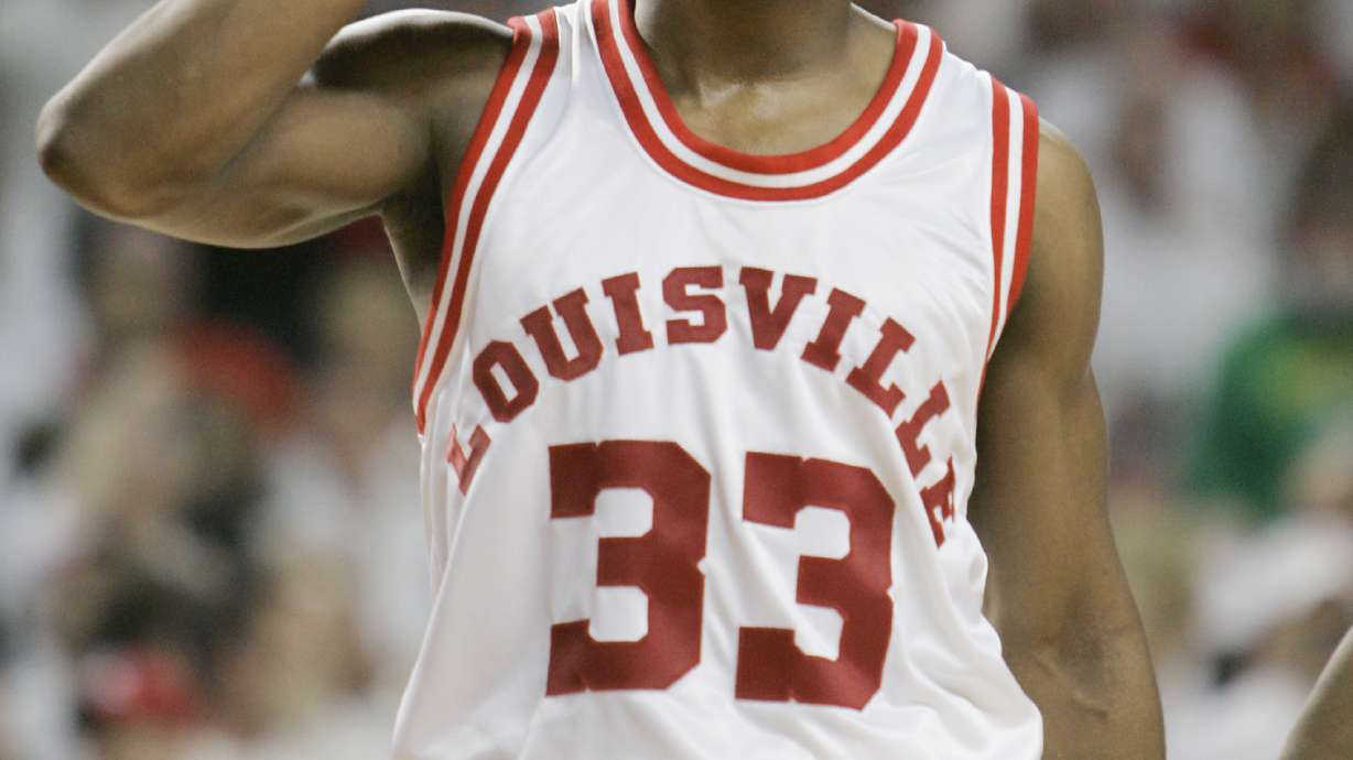 Assistant UMKC basketball coach in stripper scandal resigns