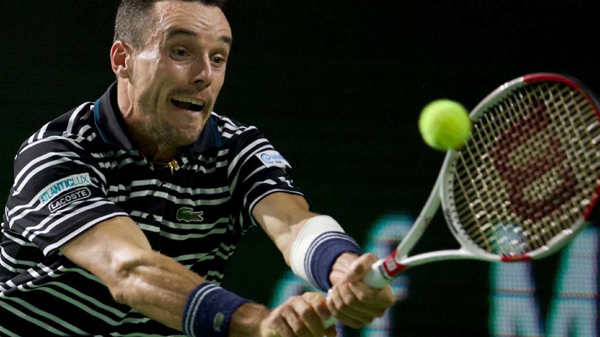 Cilic retains Kremlin Cup title, beating Bautista Agut