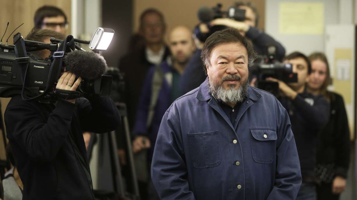 Ai Weiwei starts as Berlin lecturer, sharing time with China