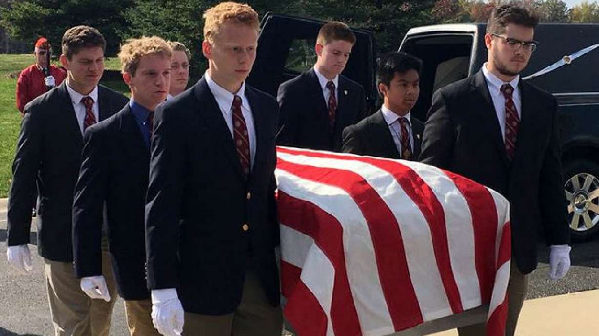 Teens volunteer as pallbearers for homeless veterans